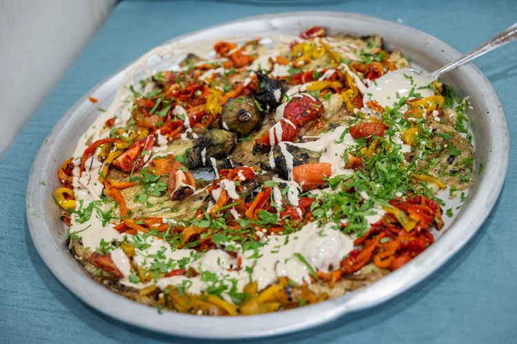 מגש טחינה עם ירקות